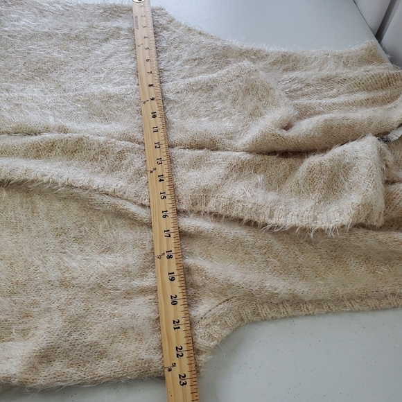 NEW Kensie Eyelash Fluffy Sweater Vest XL Soft Sleeveless Neutral Knit Cardigan - Picture 9 of 13